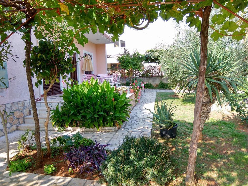 פורץ Apartment Gracijana מראה חיצוני תמונה